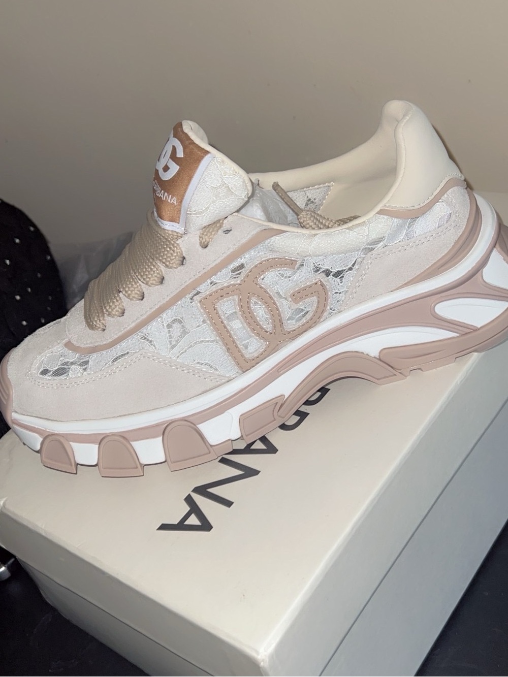 Dolce & Gabbana Women's Beige Lace Runner Sneakers
